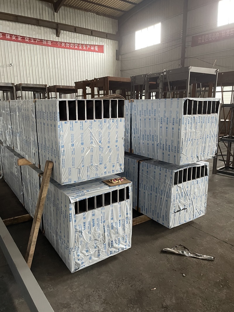 【企業(yè)溫度】西創(chuàng)系統(tǒng)精制鋼直角方管、精致鋼尖角方管等系列產(chǎn)品還在緊張出貨中(圖5)